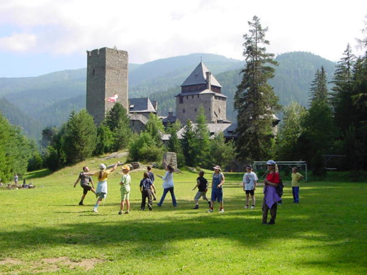 Burg Finstergruen Ramingstein Ngoại thất bức ảnh
